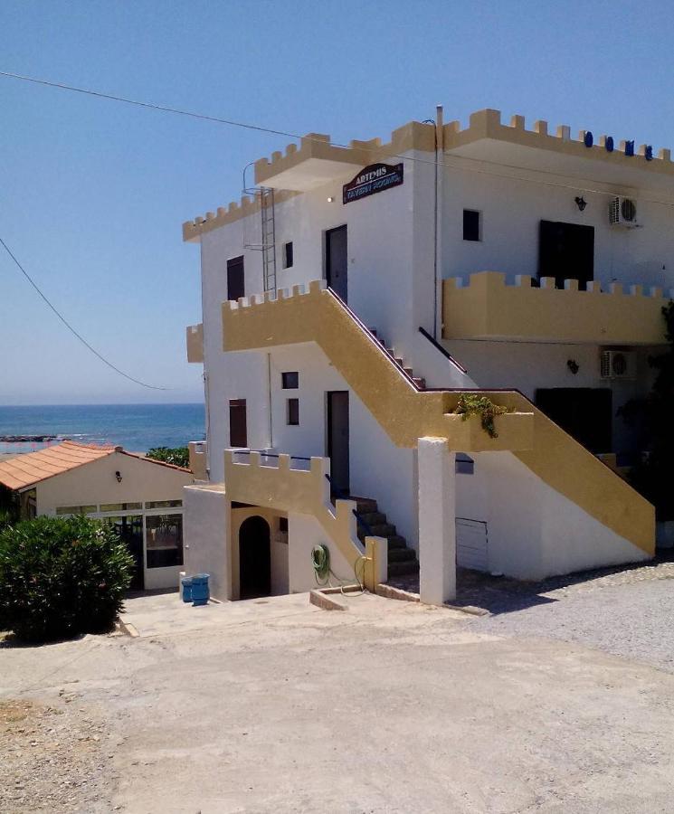 Artemis Rooms Frangocastelo Exterior photo